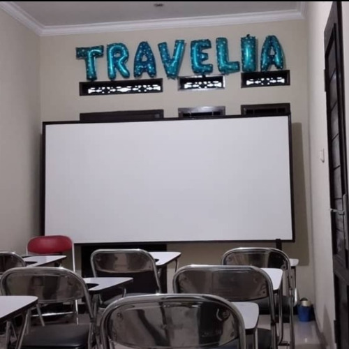 Travelia English Course